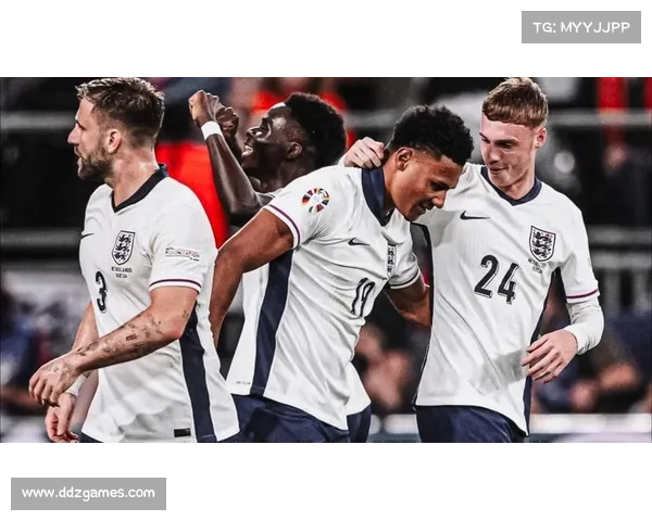 沃特金斯头球绝杀后滑跪，维拉球迷疯狂庆祝